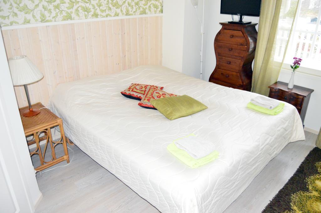 Turusensaha Guesthouse Oulu Esterno foto